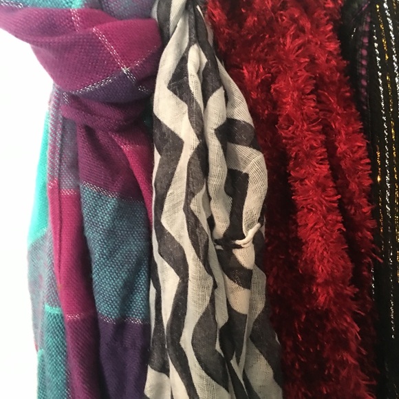Scarves! - Picture 3 of 3